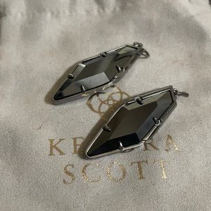 Kendra scott earrings